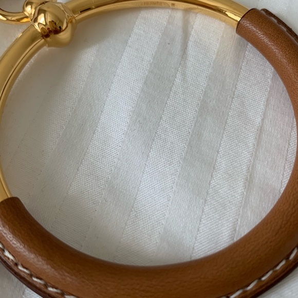 Hermes Loop Necklace - Picture 3 of 5